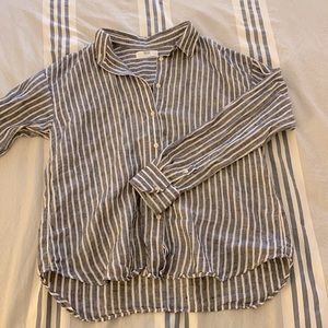 Light Linen Long Sleeve Button Down